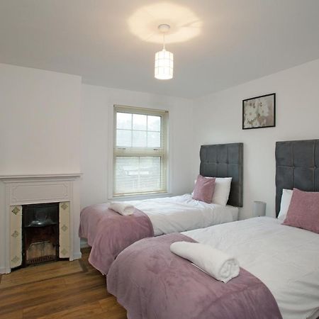 Victoria'S Place Chelmsford Extérieur photo
